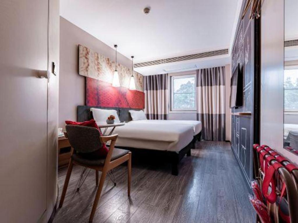 Ibis Ya An Langqiao Hotel Ya'an Exterior photo